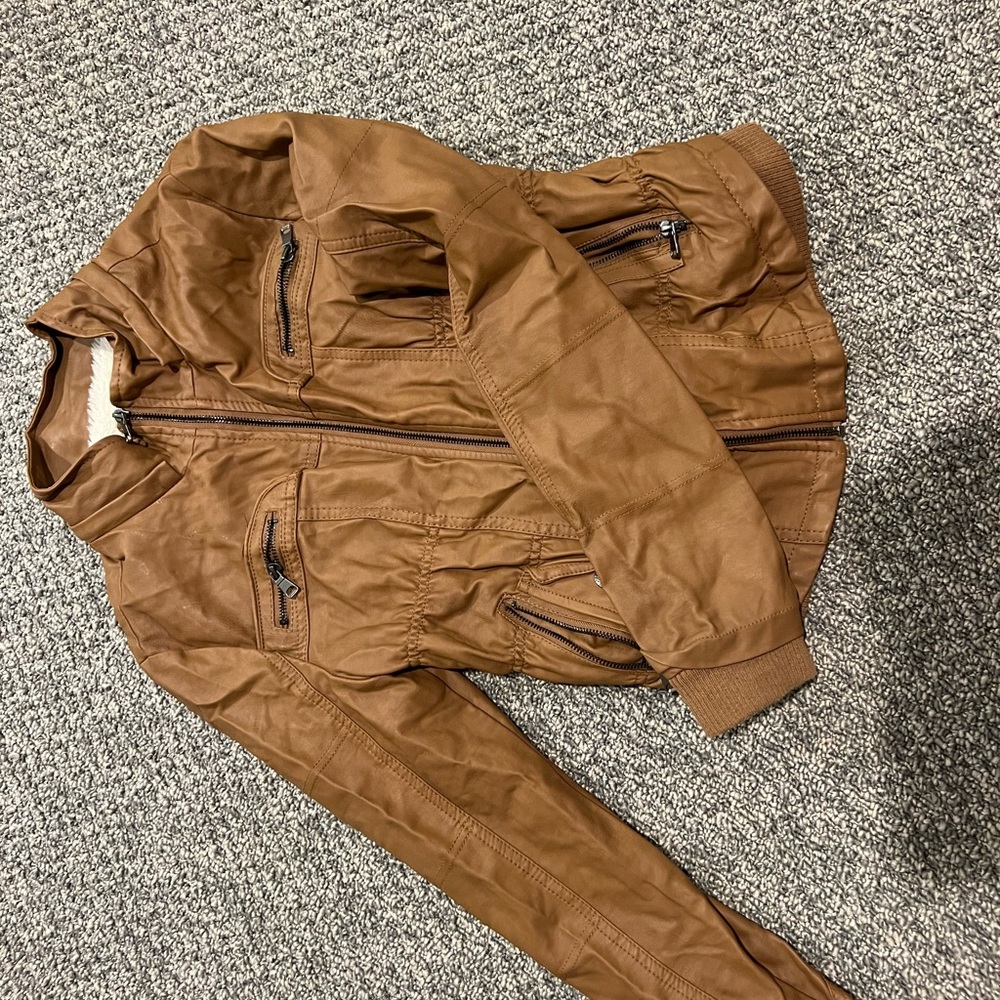 Rockin leather/ pleather jacket